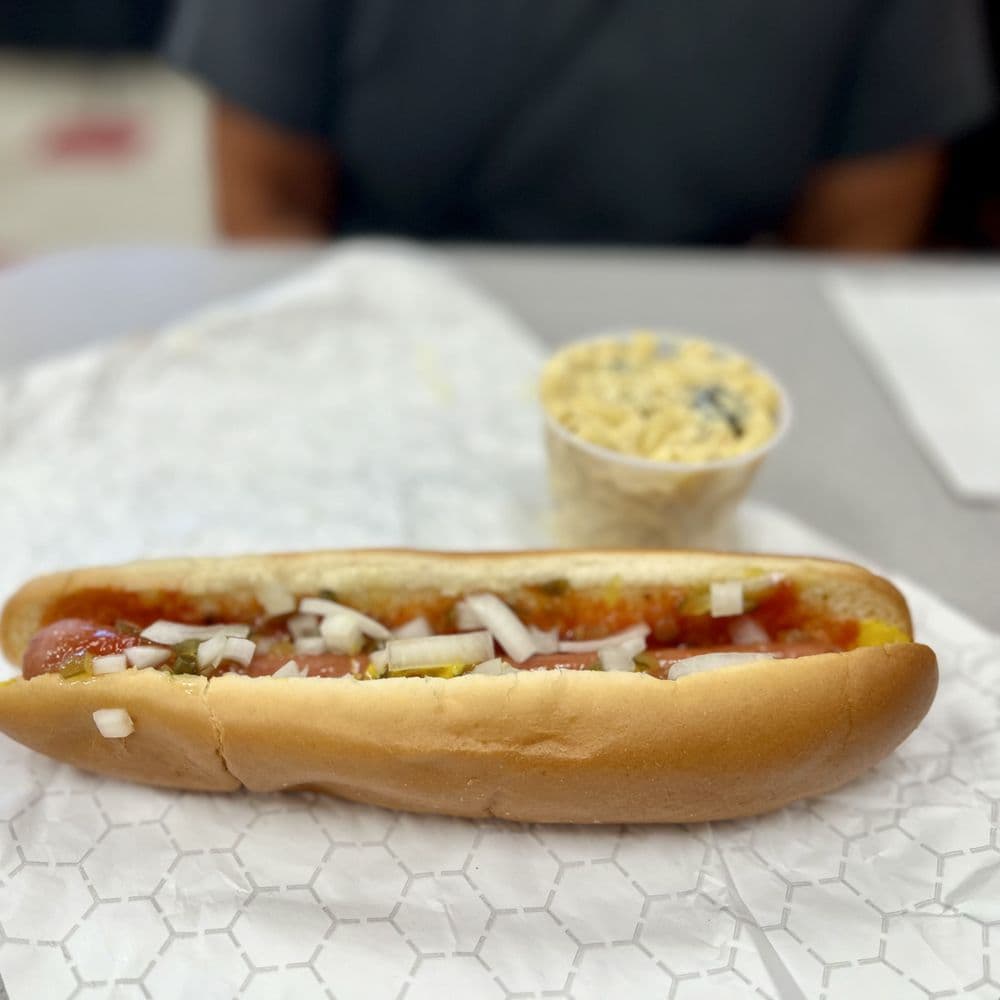 Sinbad's Signature Hot Dog