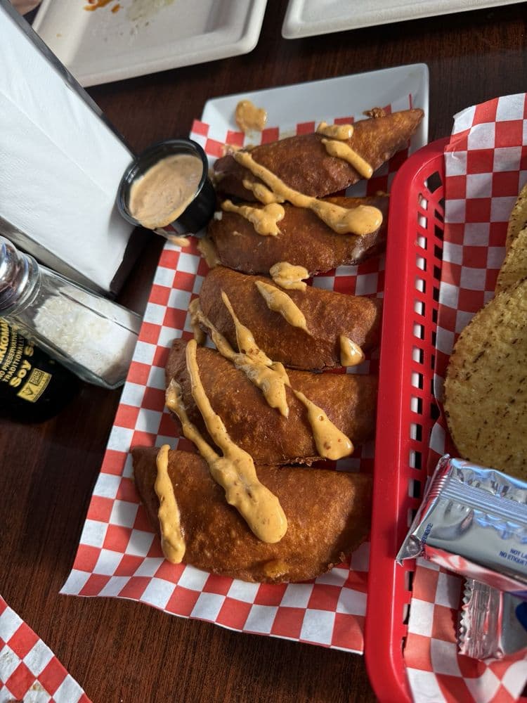Golden Boy Mariscos and Sushi